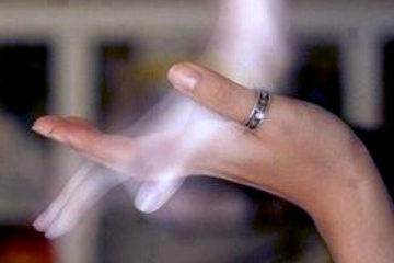 10 Signs that a Deceased Loved One Is nearby
