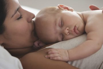 Babies Should Sleep with their Mothers until the Age of Three, Research Shows