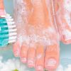 She Rubbed Her Legs with Baking Soda every Day for 2 Weeks: This Happened