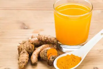 Fight Off Inflammation And Boost Your Overall Health With This Homemade Turmeric Tonic