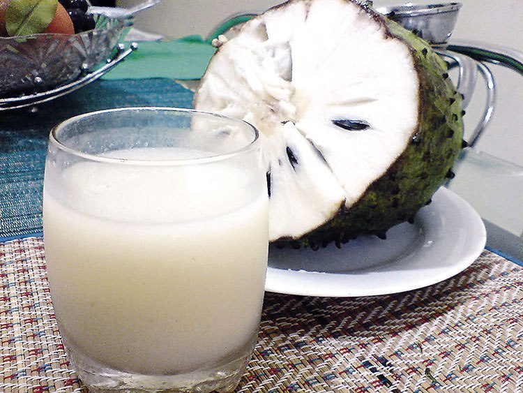 10 Excellent Health Benefits of Soursop Juice
