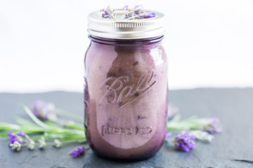 All-Natural & Soothing DIY Coconut Oil & Lavender Scrub