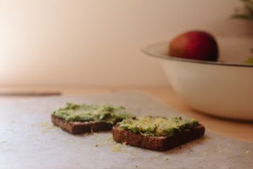 Growing Evidence Shows: Eating Fat Does not Make You Fat, but Sugar Does