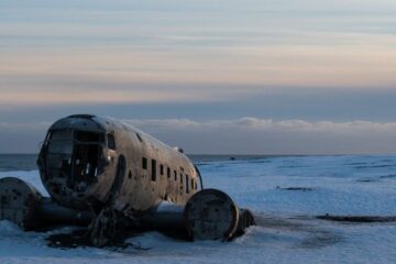Two Bodies of Dead Chinese Tourists Discovered at Iceland Plane Crash Site from 1973