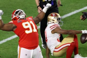 Chiefs Player Celebrates His Super Bowl Win by Paying for Dog Adoptions in a Local Shelter