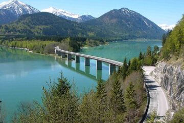 Germany’s 62-Mile Bicycle Highway that’s Free of Cars: It Will Connect 10 Cities & 4 Universities
