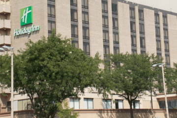 Retiree Plans To Spend Rest Of Life In A Holiday Inn Since It’s Cheaper Than Senior Homes