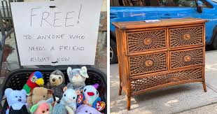 This NYC Instagram Shares the Free Items People Leave outside their Stoops