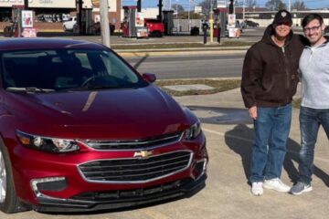 This Town Gifted their Pizza Deliveryman with a Car for His 30 Years of Service