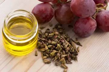 DIY Anti-Wrinkle Night Cream Enriched with Grapeseed Oil