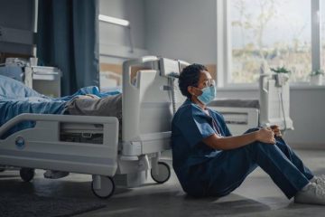 Nurses Reveal 5 Chilling Things that Patients Say on Their Deathbeds